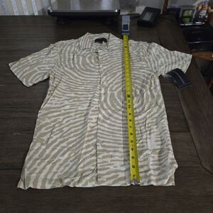 New Rayon Shirt Botton Down Short Sleeve Tan Oak Fingerprint Size XS (30-32)NOBO